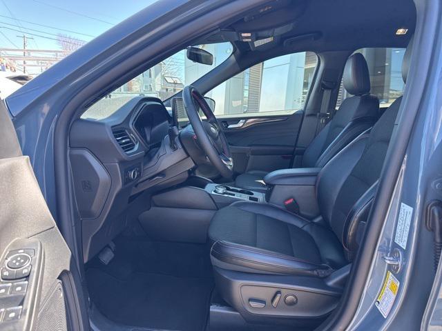 new 2025 Ford Escape car, priced at $31,100