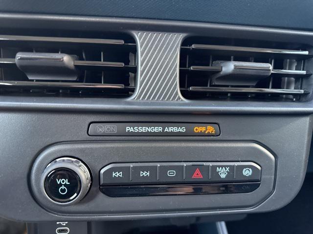 new 2025 Ford Maverick car, priced at $30,505
