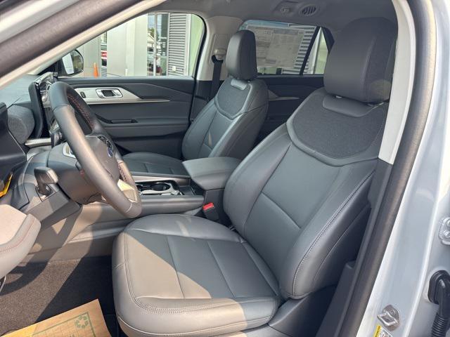 new 2025 Ford Explorer car, priced at $47,371