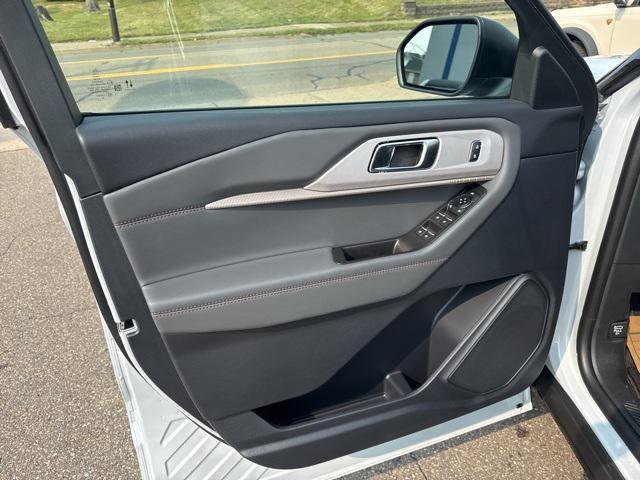 new 2025 Ford Explorer car, priced at $47,371