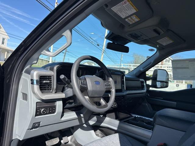 new 2025 Ford F-250 car, priced at $81,140