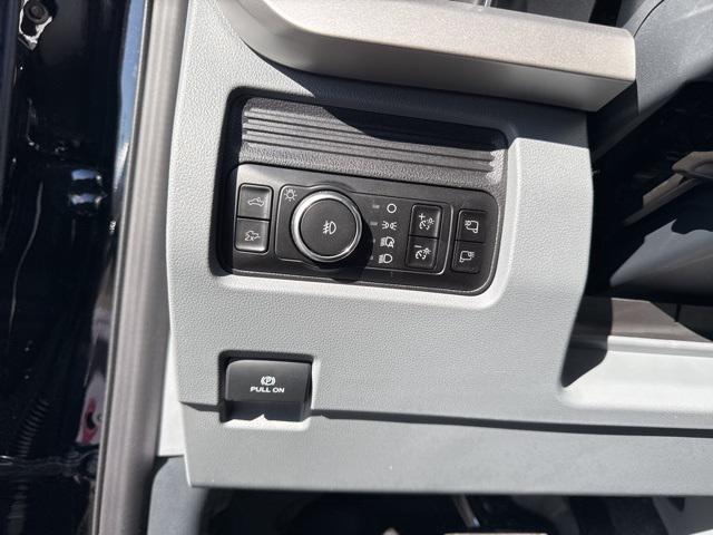new 2025 Ford F-250 car, priced at $81,140