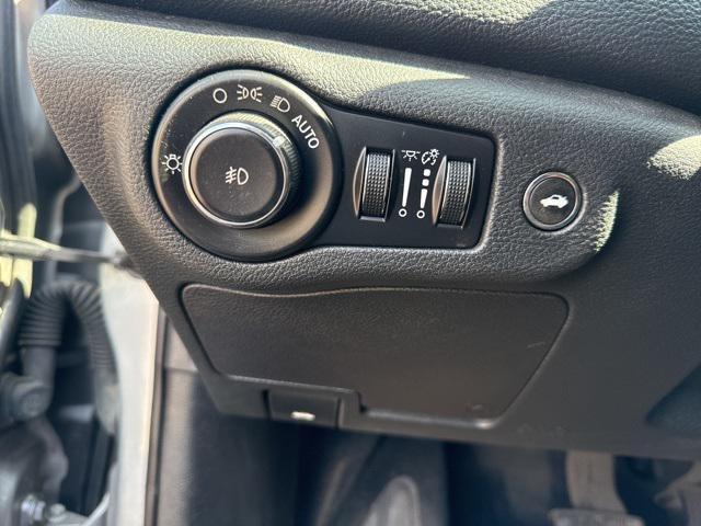 used 2015 Chrysler 200 car, priced at $9,888