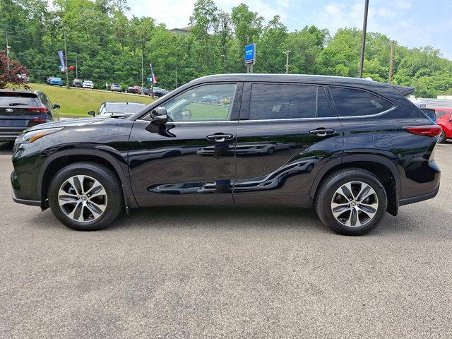 used 2021 Toyota Highlander car, priced at $33,499