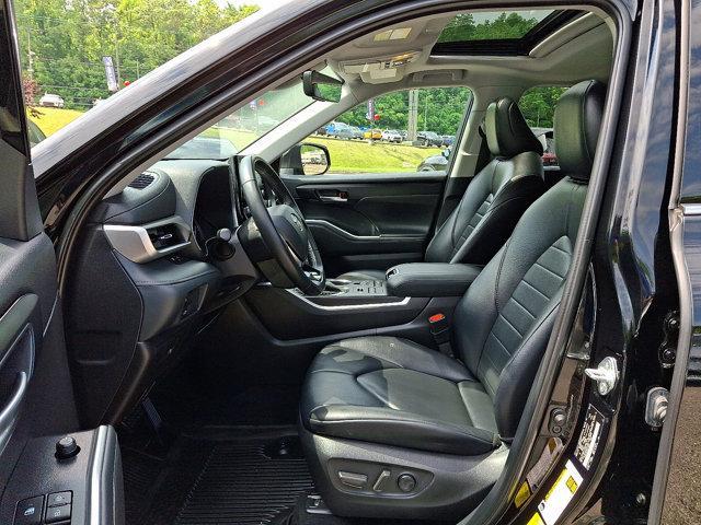 used 2021 Toyota Highlander car, priced at $33,499
