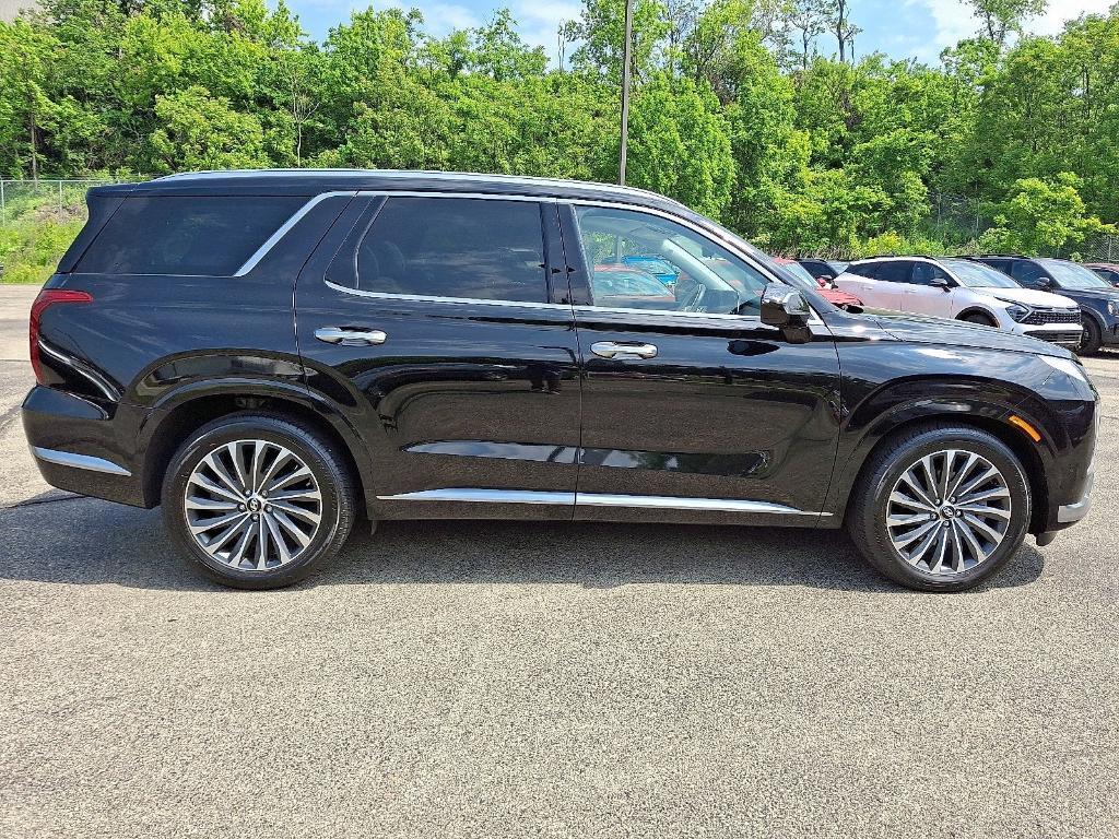 used 2024 Hyundai Palisade car, priced at $43,999