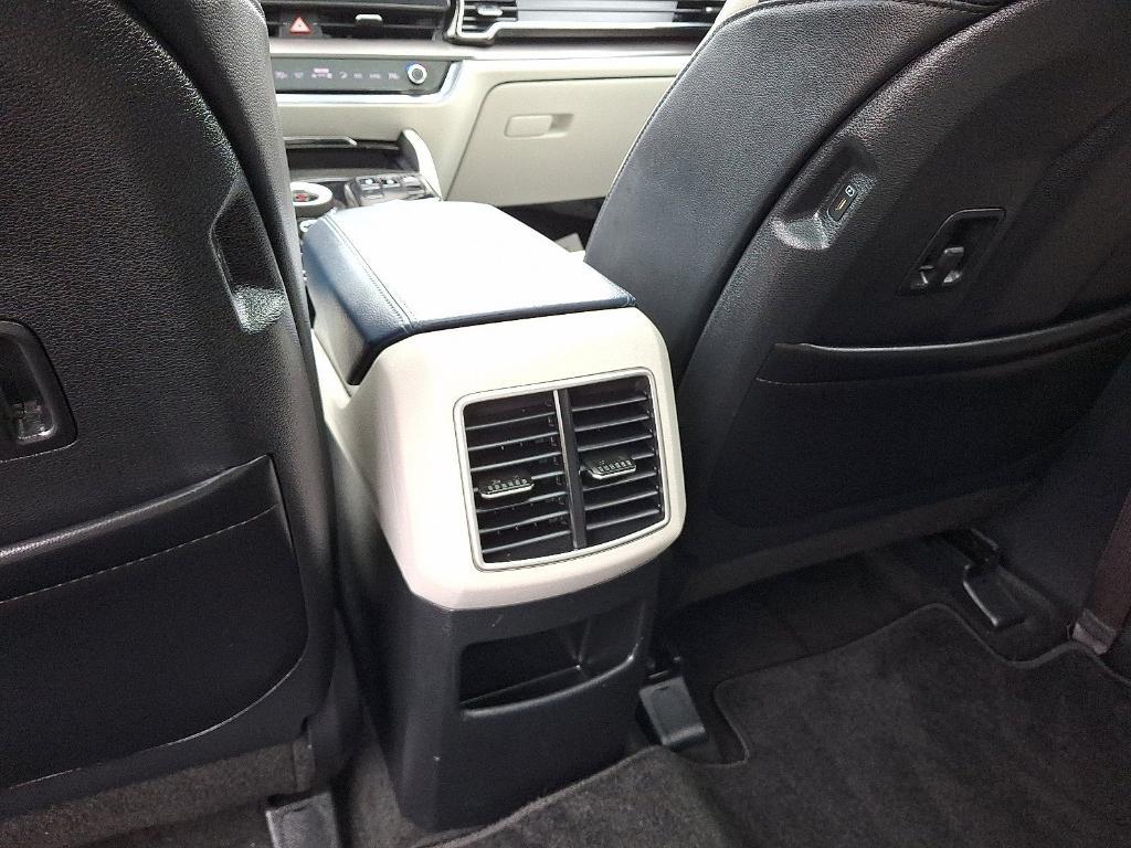 used 2023 Kia Sportage Hybrid car, priced at $25,499