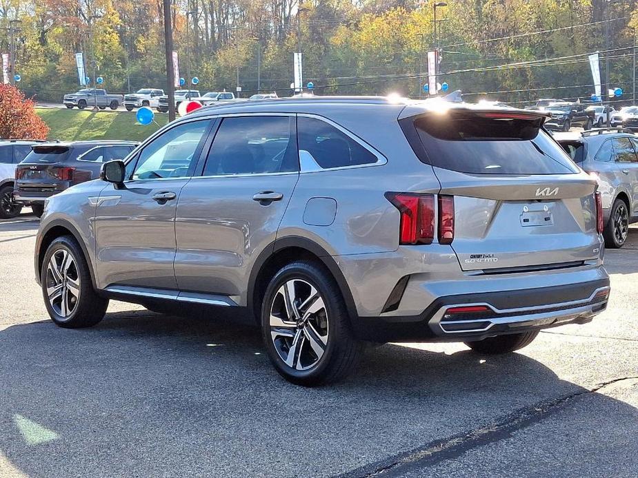 used 2023 Kia Sorento Hybrid car, priced at $30,299