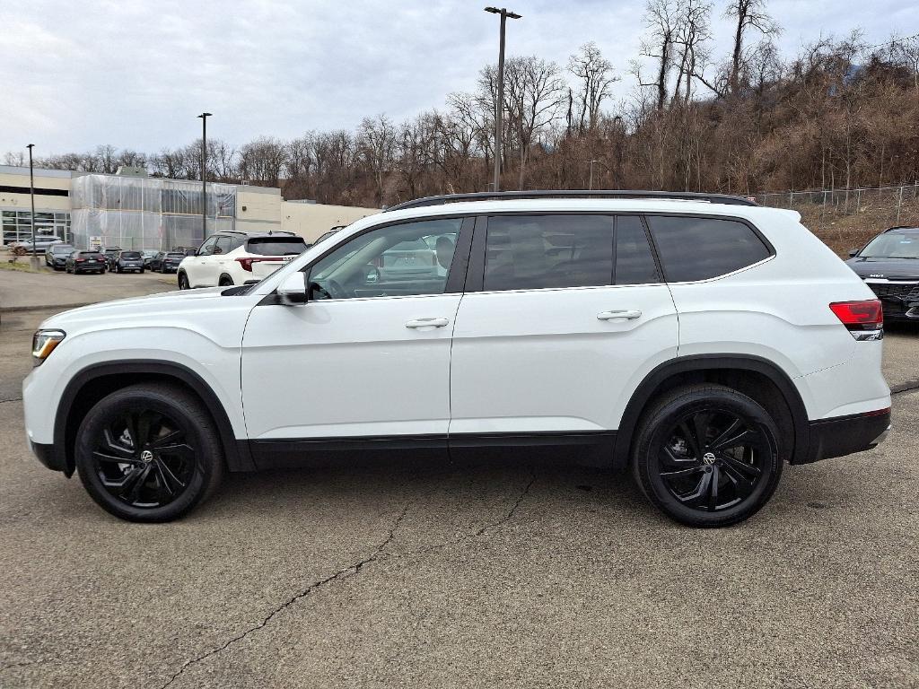 used 2023 Volkswagen Atlas car, priced at $32,999