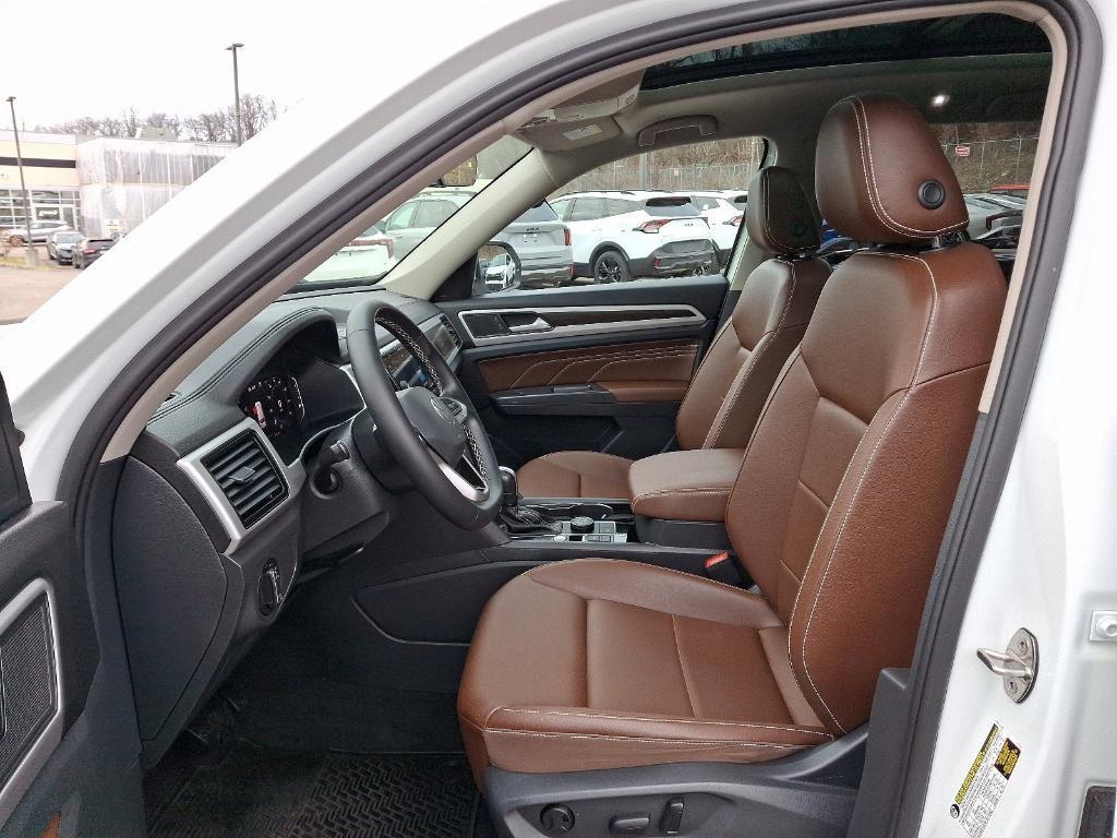 used 2023 Volkswagen Atlas car, priced at $32,999