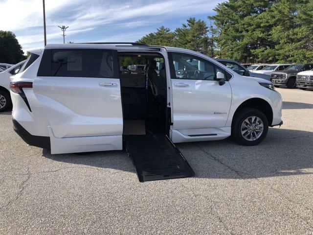 used 2024 Toyota Sienna car, priced at $91,232