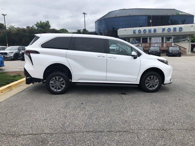 used 2024 Toyota Sienna car, priced at $73,026