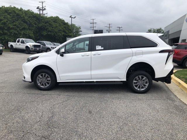 used 2024 Toyota Sienna car, priced at $73,026