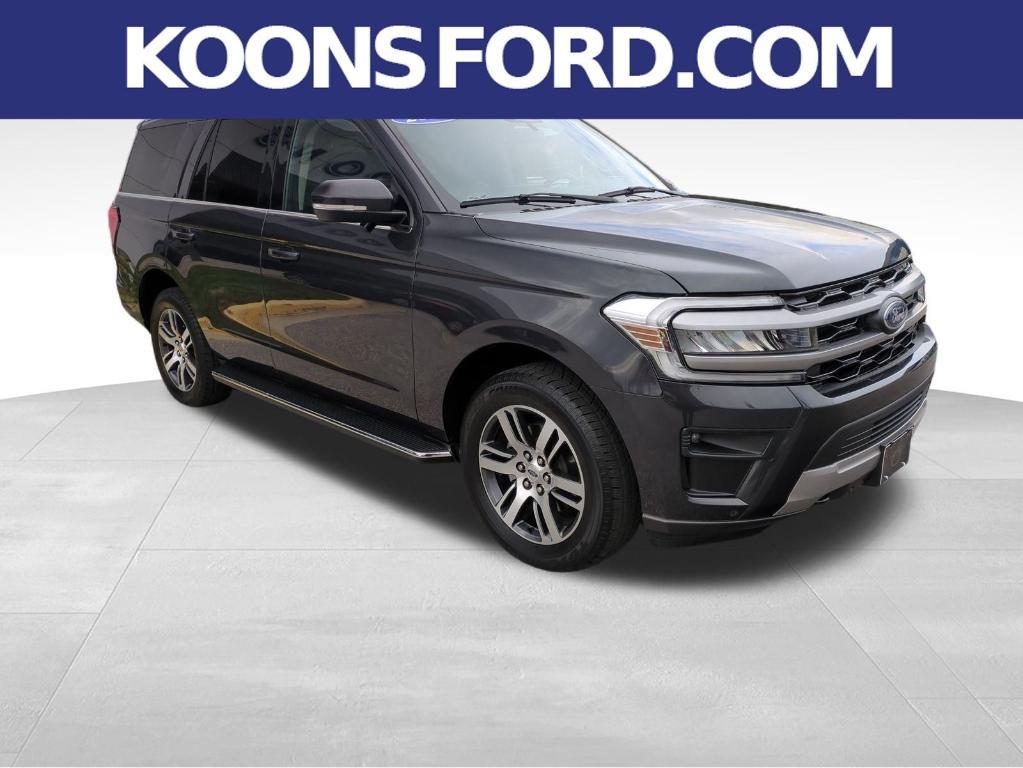 used 2022 Ford Expedition car, priced at $53,297