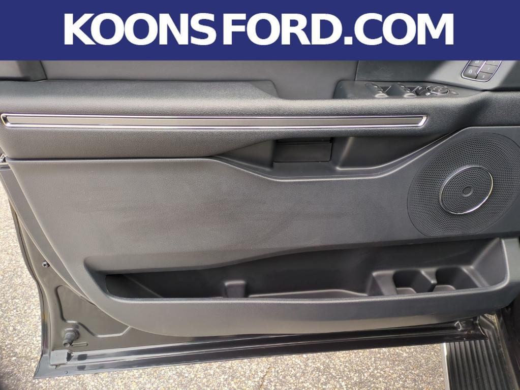 used 2022 Ford Expedition car, priced at $53,297