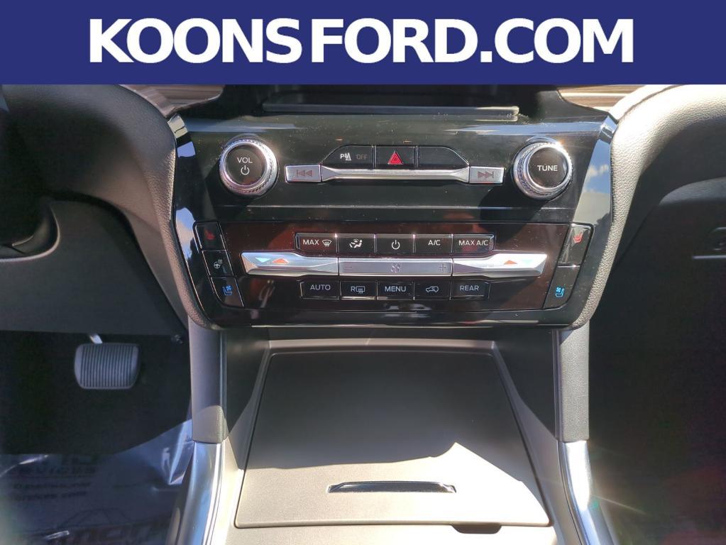 used 2024 Ford Explorer car, priced at $29,995