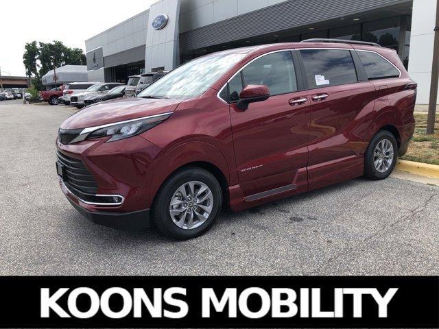 used 2024 Toyota Sienna car, priced at $95,789