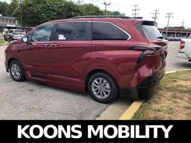 used 2024 Toyota Sienna car, priced at $95,789