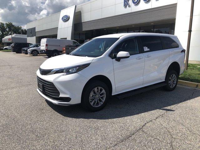 used 2024 Toyota Sienna car, priced at $72,774