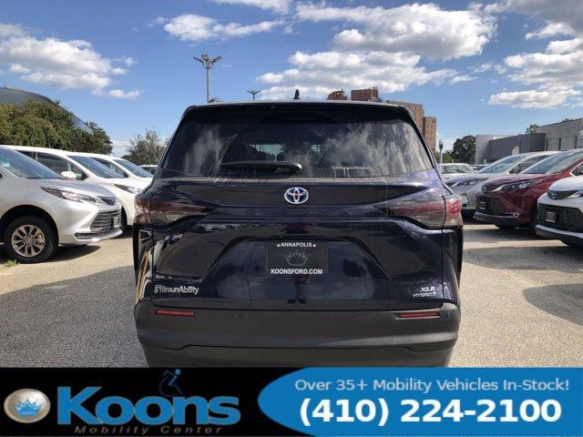 used 2024 Toyota Sienna car, priced at $90,809