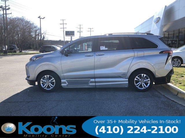 used 2023 Toyota Sienna car, priced at $90,689