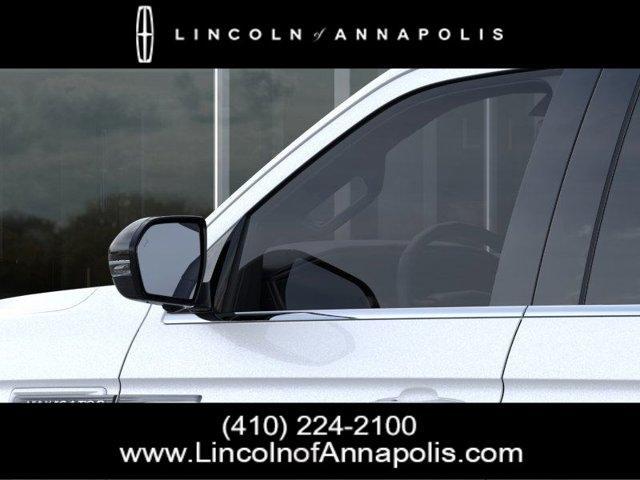 new 2024 Lincoln Navigator car, priced at $95,915