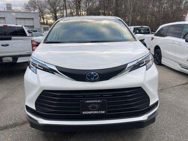 used 2023 Toyota Sienna car, priced at $79,819