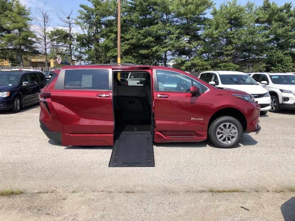used 2024 Toyota Sienna car, priced at $93,262