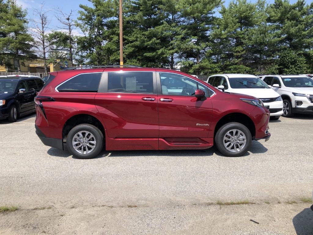 used 2024 Toyota Sienna car, priced at $93,262