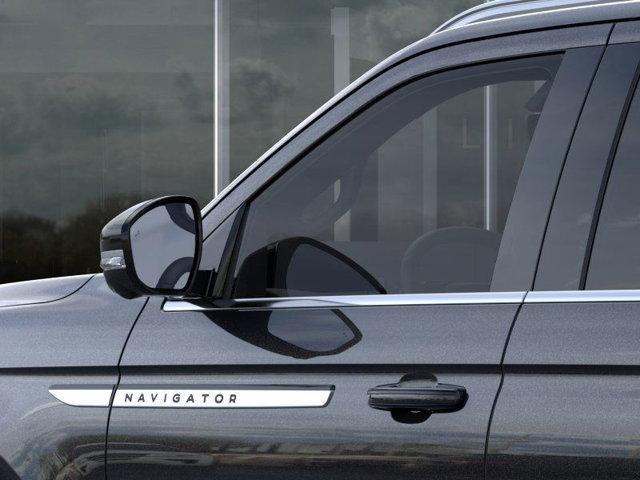 new 2025 Lincoln Navigator L car