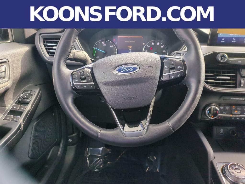used 2022 Ford Escape car, priced at $22,995