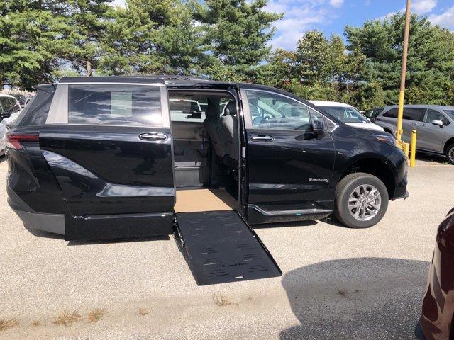 used 2024 Toyota Sienna car, priced at $90,809