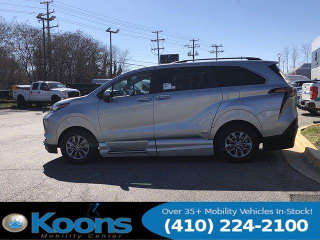 used 2023 Toyota Sienna car, priced at $91,499