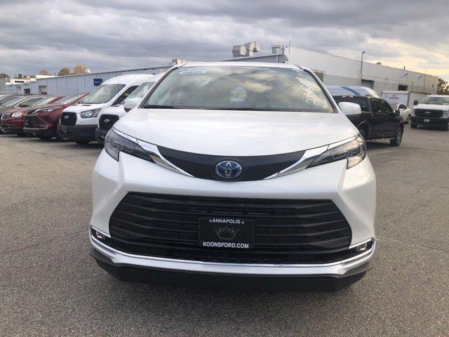 used 2024 Toyota Sienna car, priced at $91,234