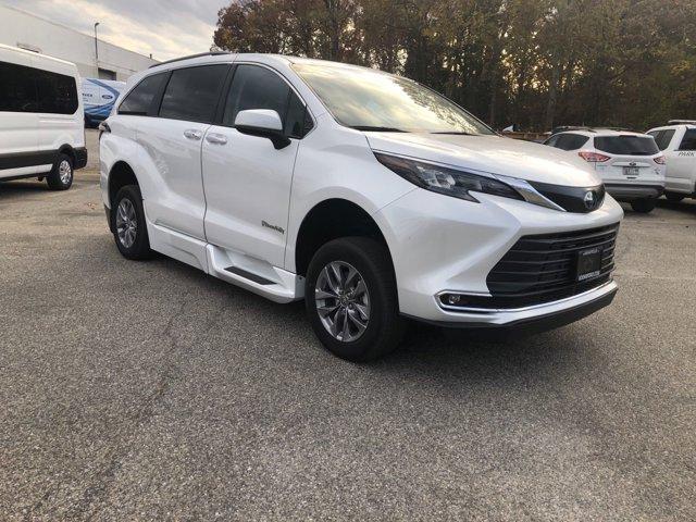 used 2024 Toyota Sienna car, priced at $91,234