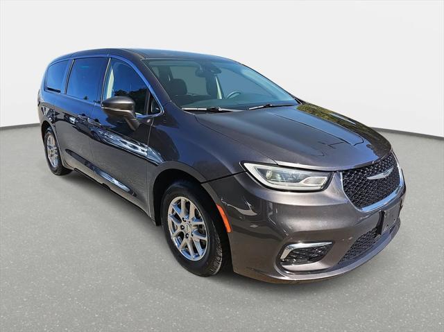 used 2023 Chrysler Pacifica car, priced at $26,857