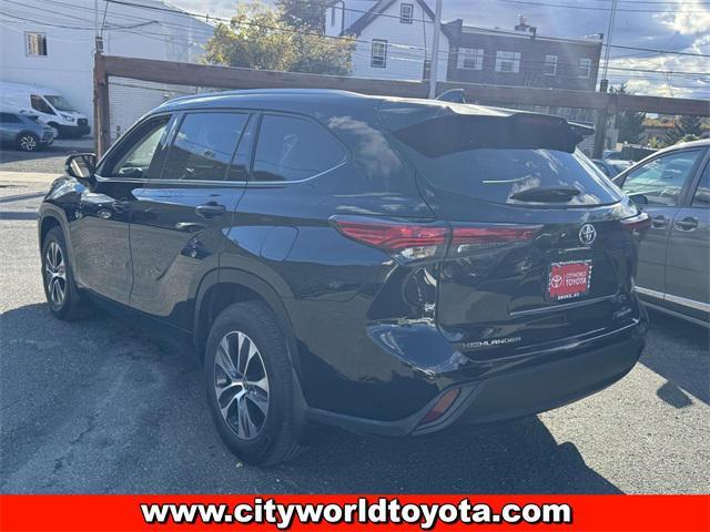 used 2021 Toyota Highlander car, priced at $23,690