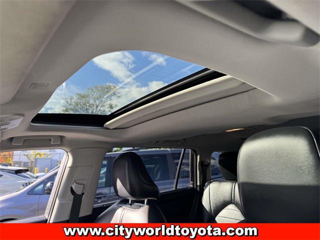 used 2021 Toyota Highlander car, priced at $23,690