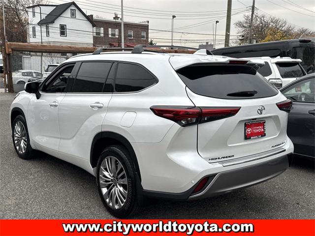 used 2023 Toyota Highlander car, priced at $40,790