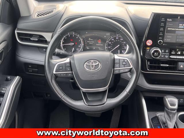 used 2022 Toyota Highlander car, priced at $33,390