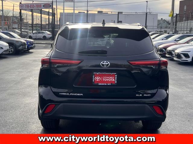 used 2022 Toyota Highlander car, priced at $33,390