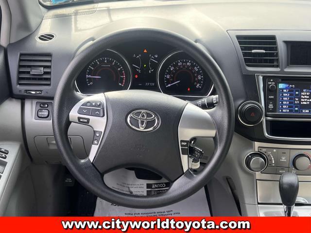 used 2013 Toyota Highlander car, priced at $16,890