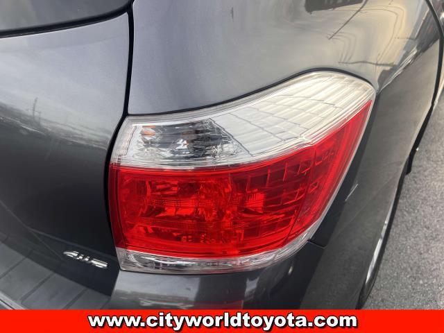 used 2013 Toyota Highlander car, priced at $16,890