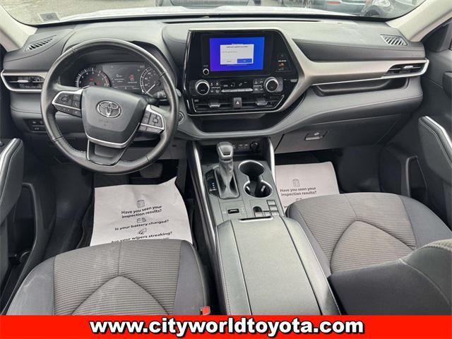 used 2023 Toyota Highlander car, priced at $29,290