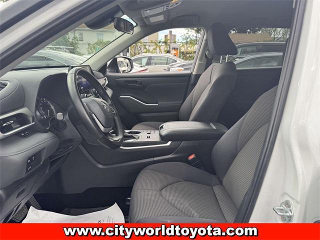 used 2023 Toyota Highlander car, priced at $29,290