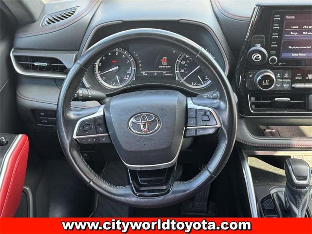used 2022 Toyota Highlander car, priced at $30,490