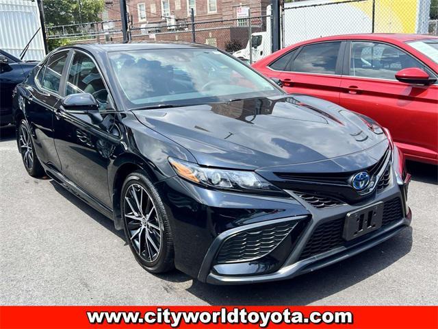 used 2024 Toyota Camry Hybrid car, priced at $28,990