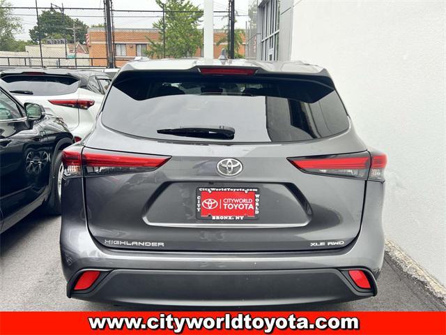 used 2023 Toyota Highlander car, priced at $31,490