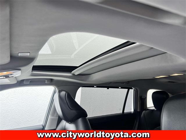 used 2023 Toyota Highlander car, priced at $31,490