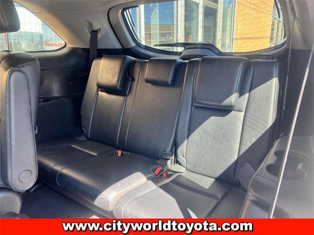 used 2019 Toyota Highlander car, priced at $27,190